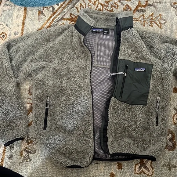 Patagonia | Jackets & Coats | Patagonia Classic Retrox Fleece